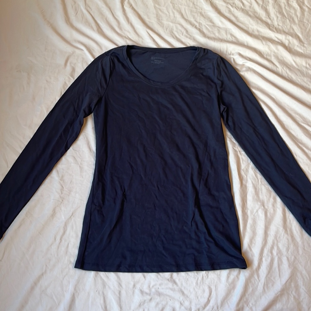 No Boundaries long sleeve navy blue shirt, size small.